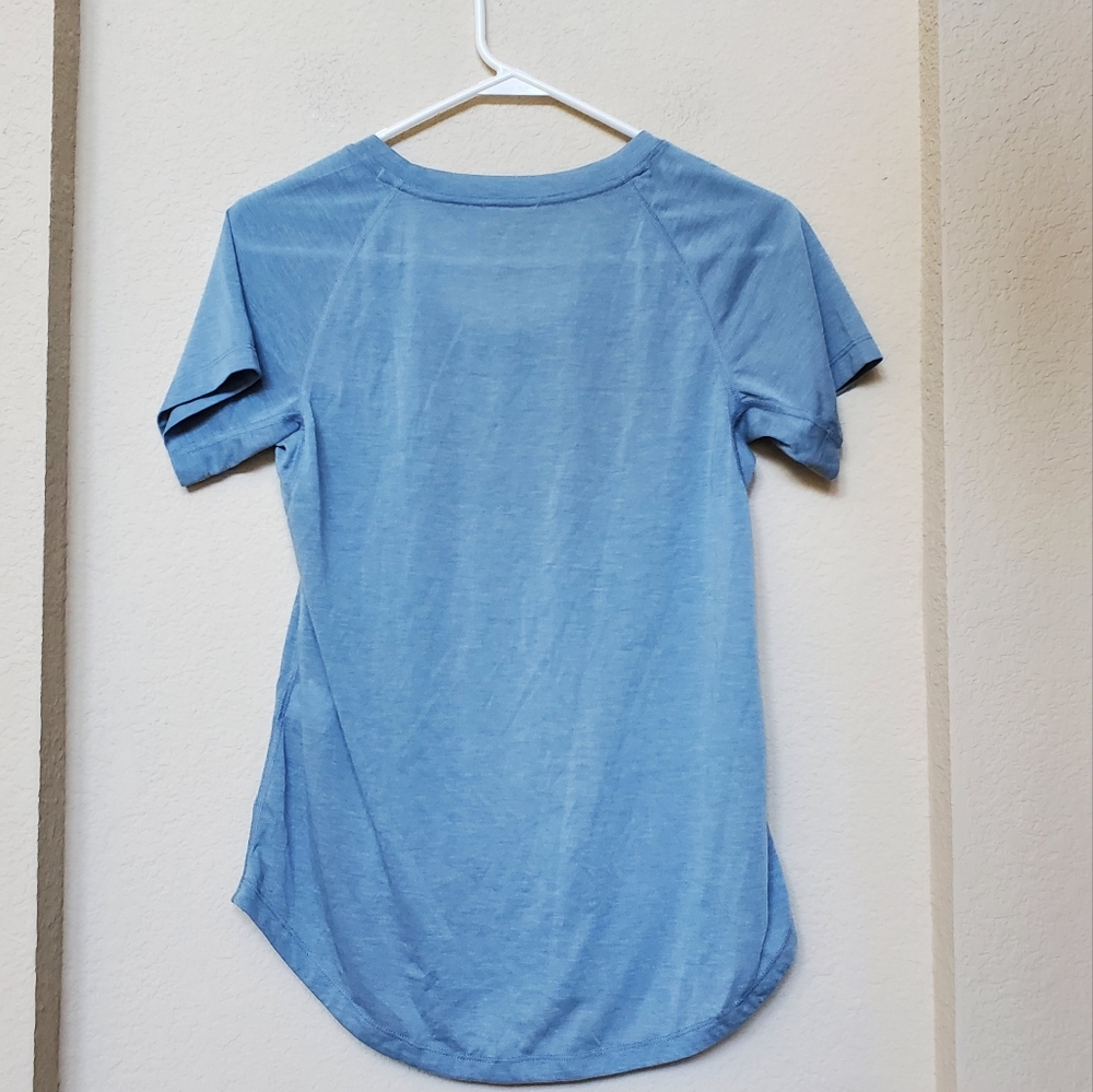 Patagonia Capilene Cool Trail Tee. Dize Small View 3